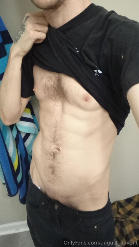 August Advent model pretty img