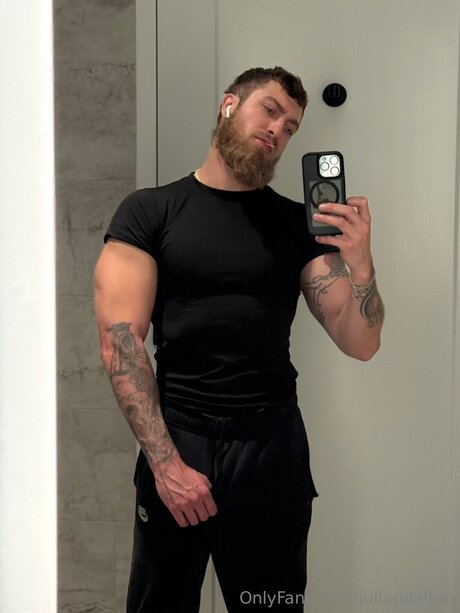 Juliandalton sex pornstar archive