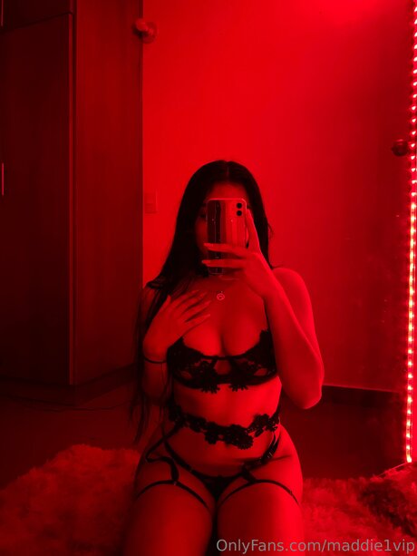 Maddie1free model porn gallery