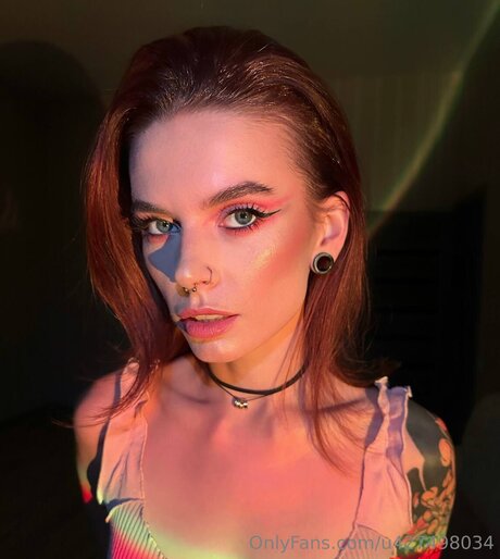 Miss Mills porn model image