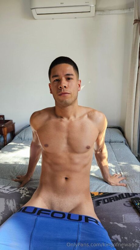 Kingofnewage exclusive actress pics