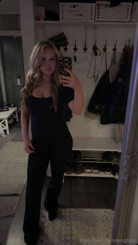 Englaxc erotic star galleries