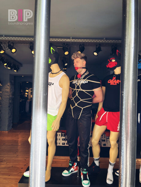 Boundinprogress nude actress photo