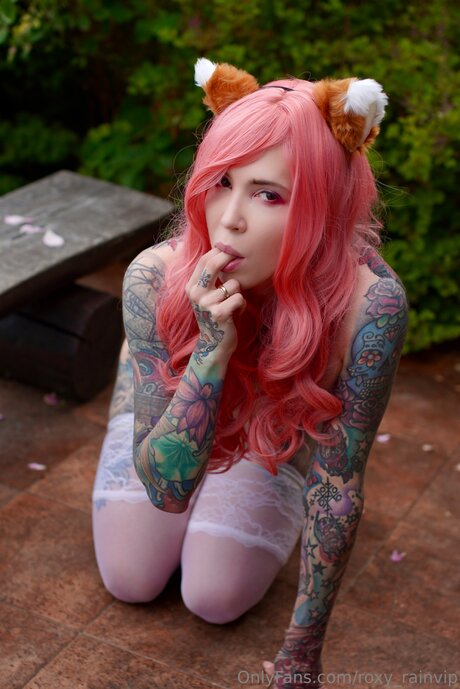 Roxy Rainvip star adult picture