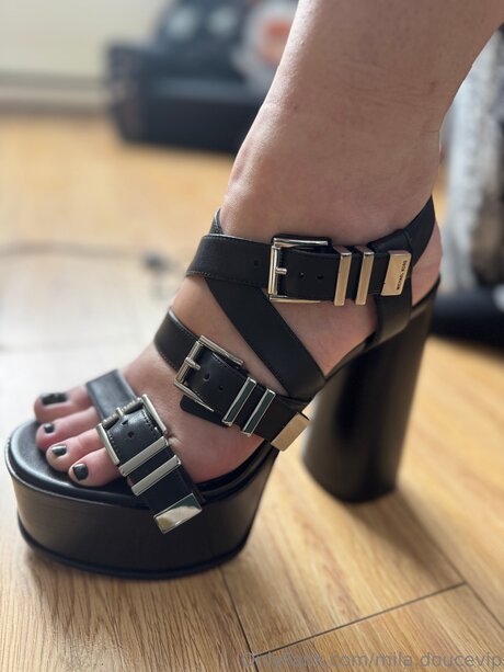 Mila Doucevip best model images