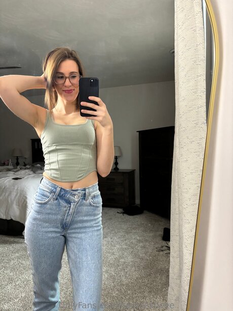 Hanniexbeee high quality model pics