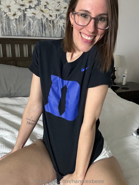 Hanniexbeee pornstar adult img