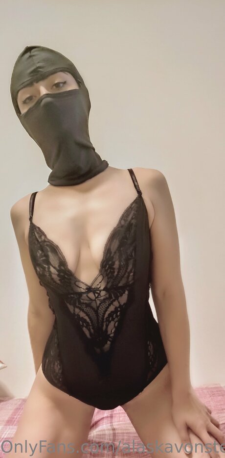 Alaskavonsteinort model erotic images