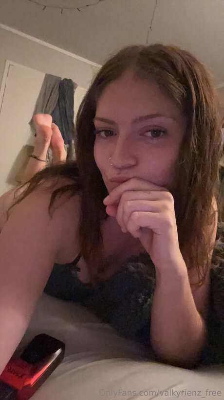 Valkyrienz Free porn model image