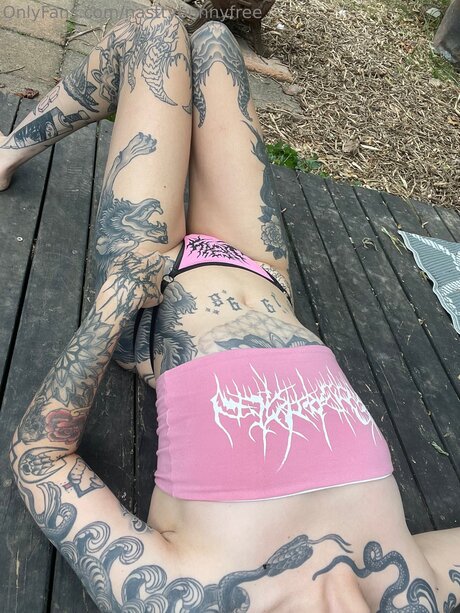 Nasttybunnyfree xxx model image