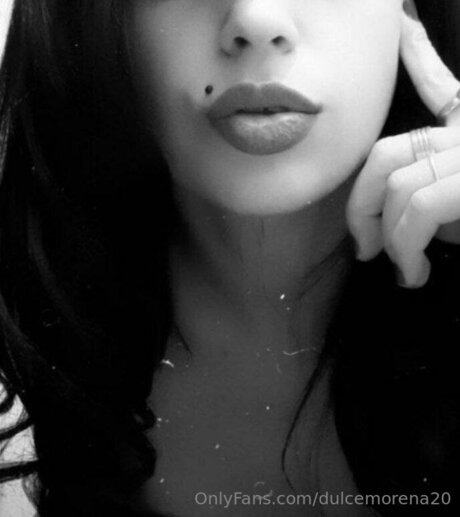 Dulcemorena20 hot actress image