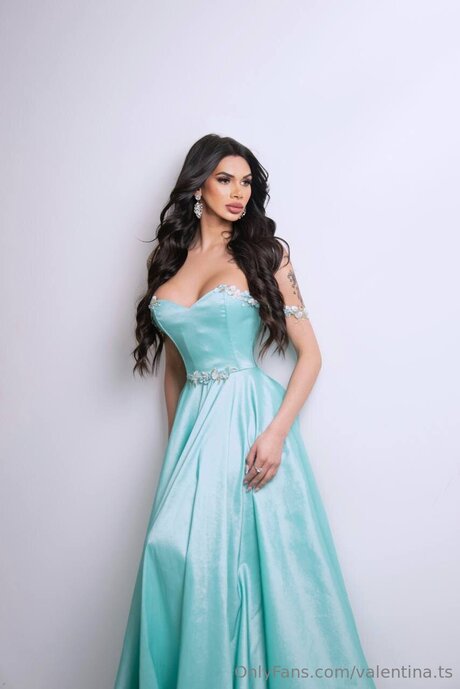 Valentina Ts star erotic photo