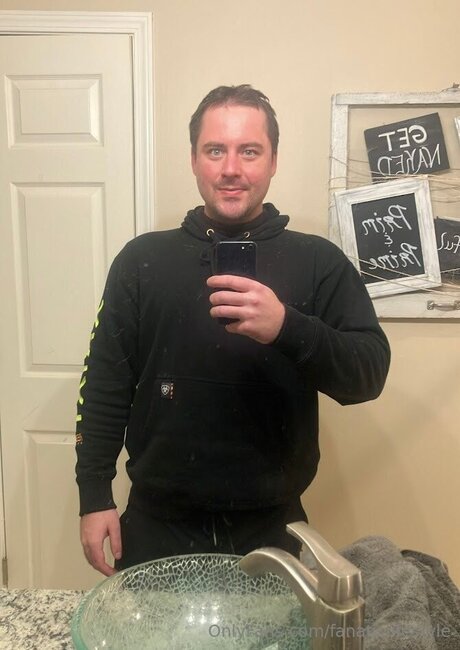 Fanaticlifestyle pornstar adult img