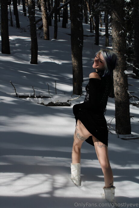 Ghostlyeve high quality actress pics