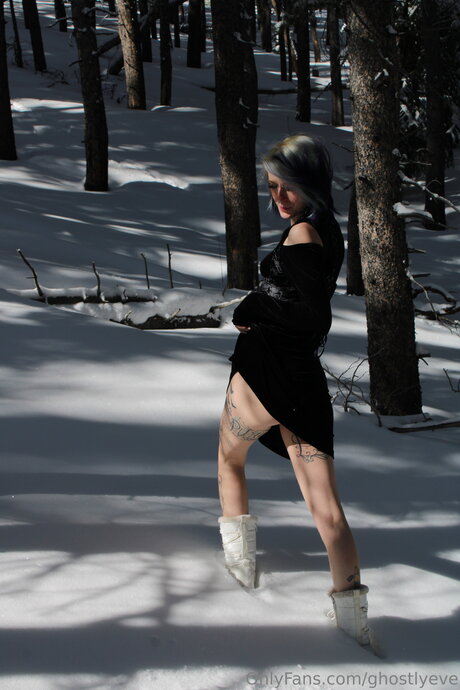 Ghostlyeve erotic star photos