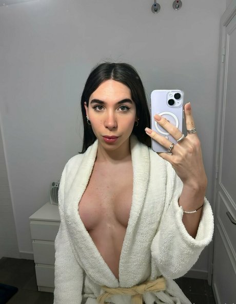 beachytsgirlvip nudes pornstar photos