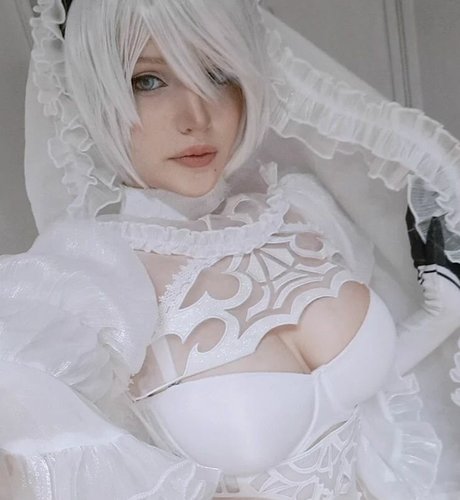 Smoettii exclusive model photo