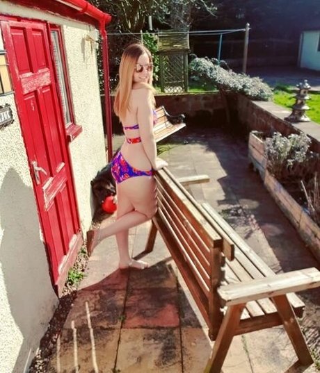 Suzy Lu free model image