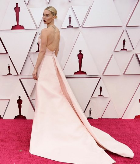 Vanessa Kirby naked model images