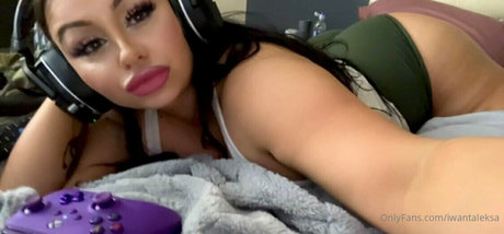 iwantaleksa art model pic