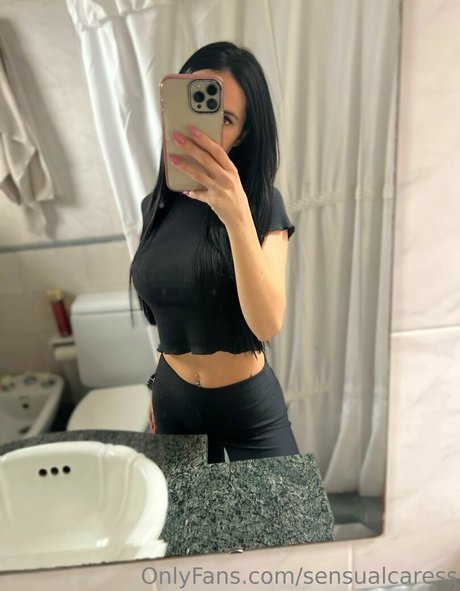 sensualcaress Profile pic