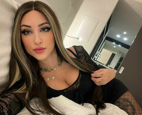 yami liia star beautiful photo