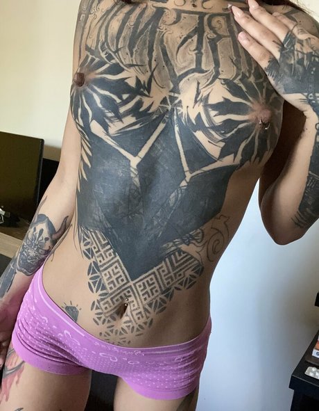 surya sparrow top model img