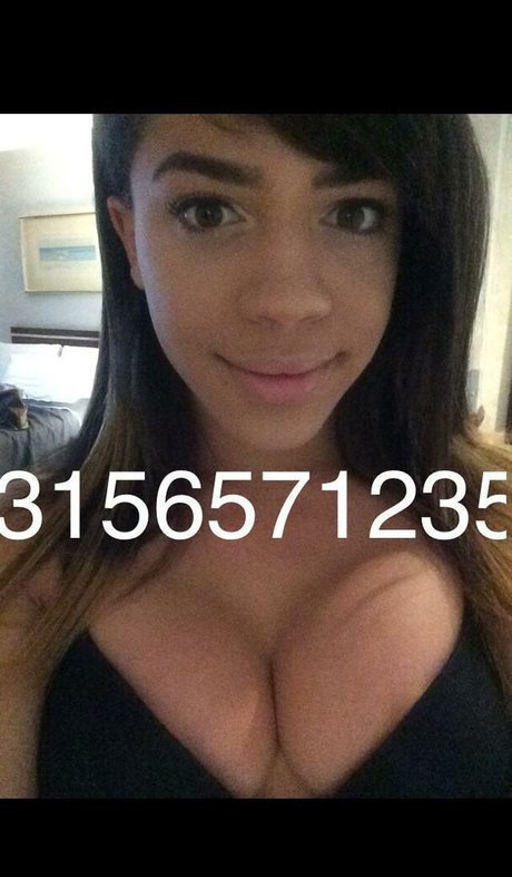 Andrea Anaconda free star pic