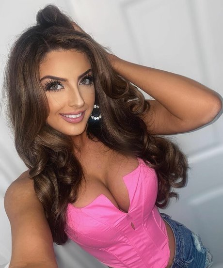 Kayleigh Rose Dematos xxx actress gallery