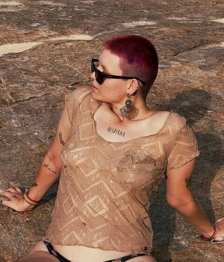 NubiaViana_ model pornographic pictures