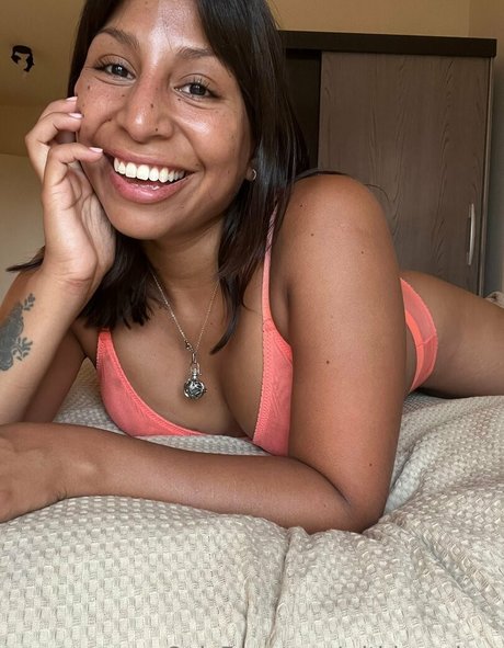 withlove lara star hd pictures