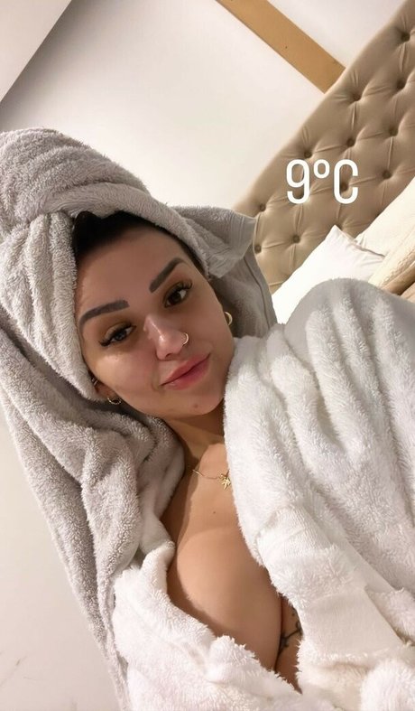 Kellyn Ramos star pornographic image