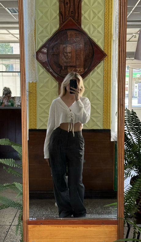 pervokursnica adult star image