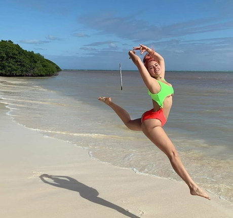 Vivi Alto naked star galleries