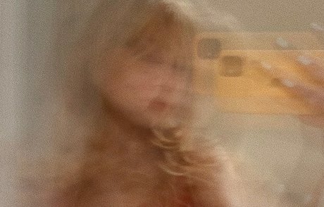 gbrllareis pretty actress photos