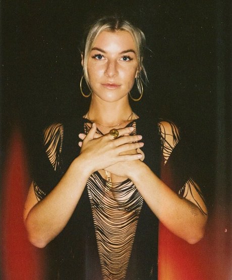 rachelbell sex actress image