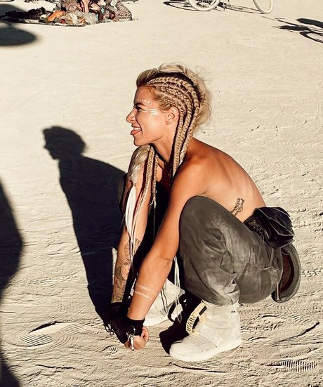 rachelbell perfect actress img