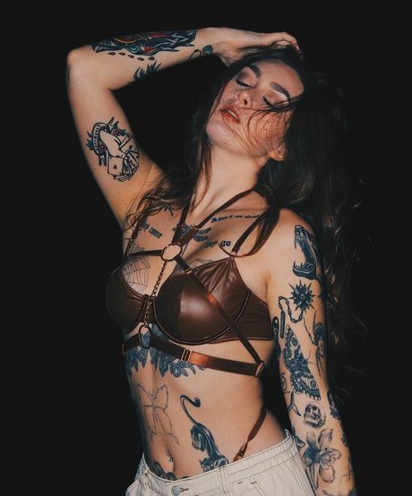 thesarahmariee model nude images