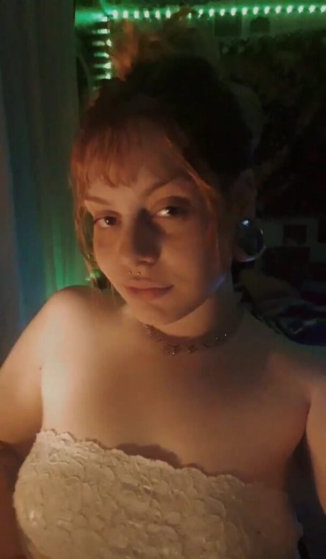 Luma Ferrari nudes pornstar pic