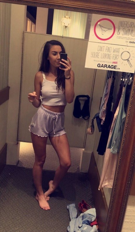 RadiantJules naked actress picture