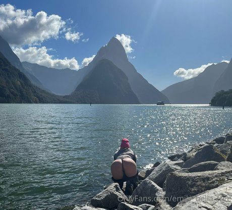 emily bella free pornstar high quality gallery