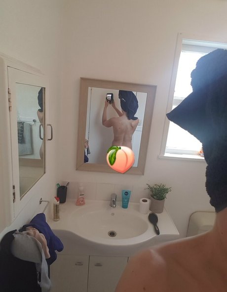 mysteriouskiwigirl star image