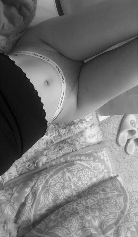 Celiaasalazarr pornographic model picture