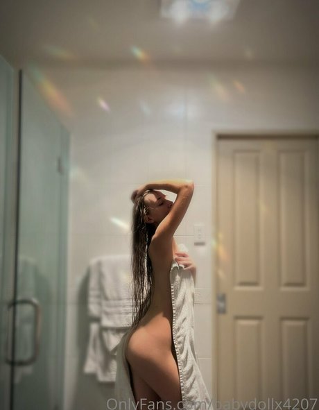 babydollx4207 sexy model image