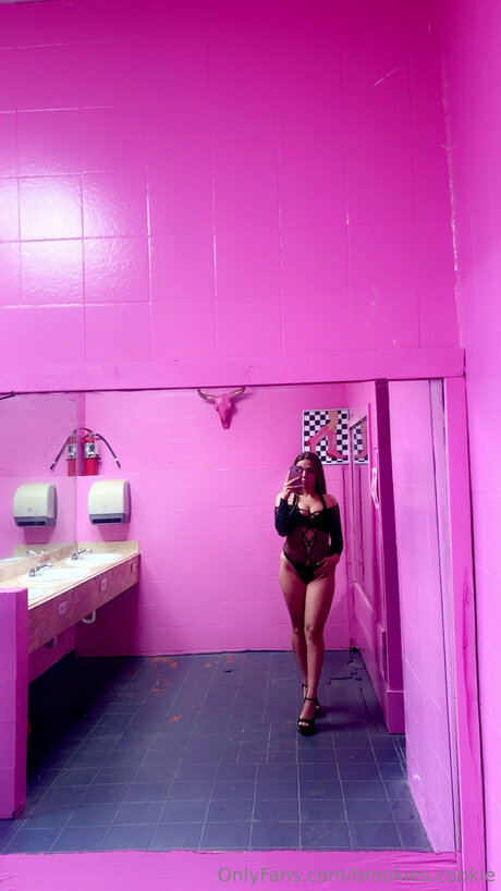 Brookies Cookie star sexy img