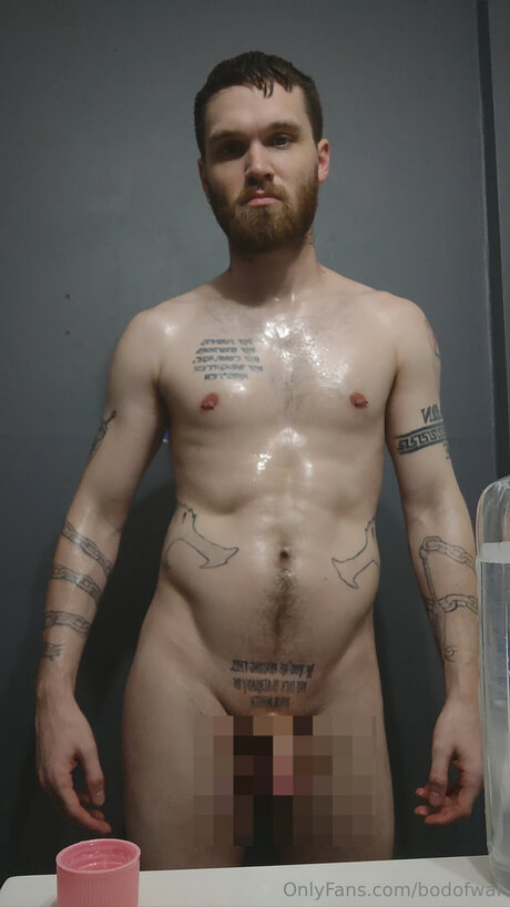 Bodofwar model perfect photo