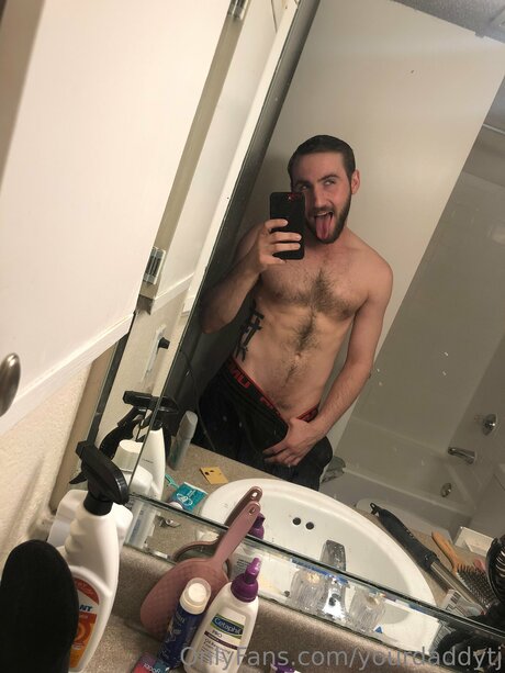 Yourdaddytj art star img