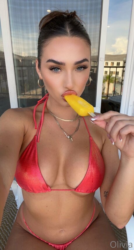 Oliviaj4 model best image