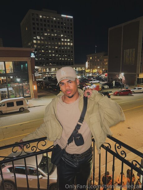 Itsmilesmetcalf model perfect pic