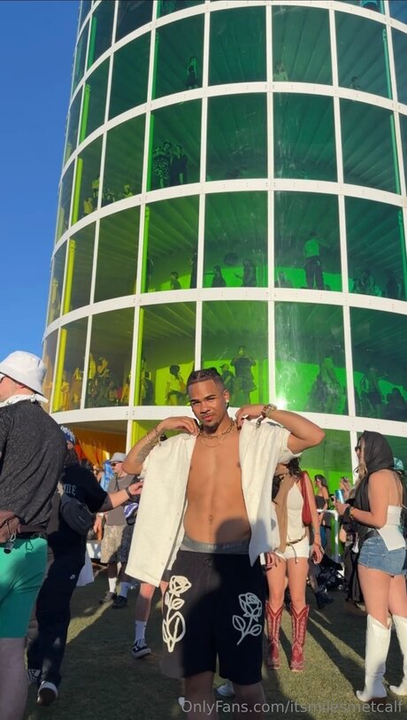 Itsmilesmetcalf pornstar adult photo